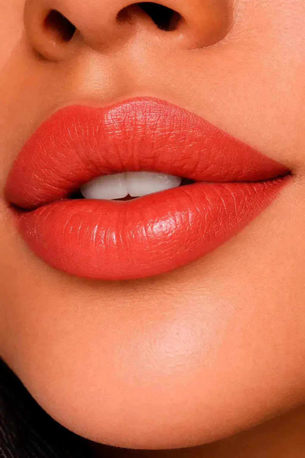 Diamond Michelle luxe bold mrs. sophistication lipstick lip texture